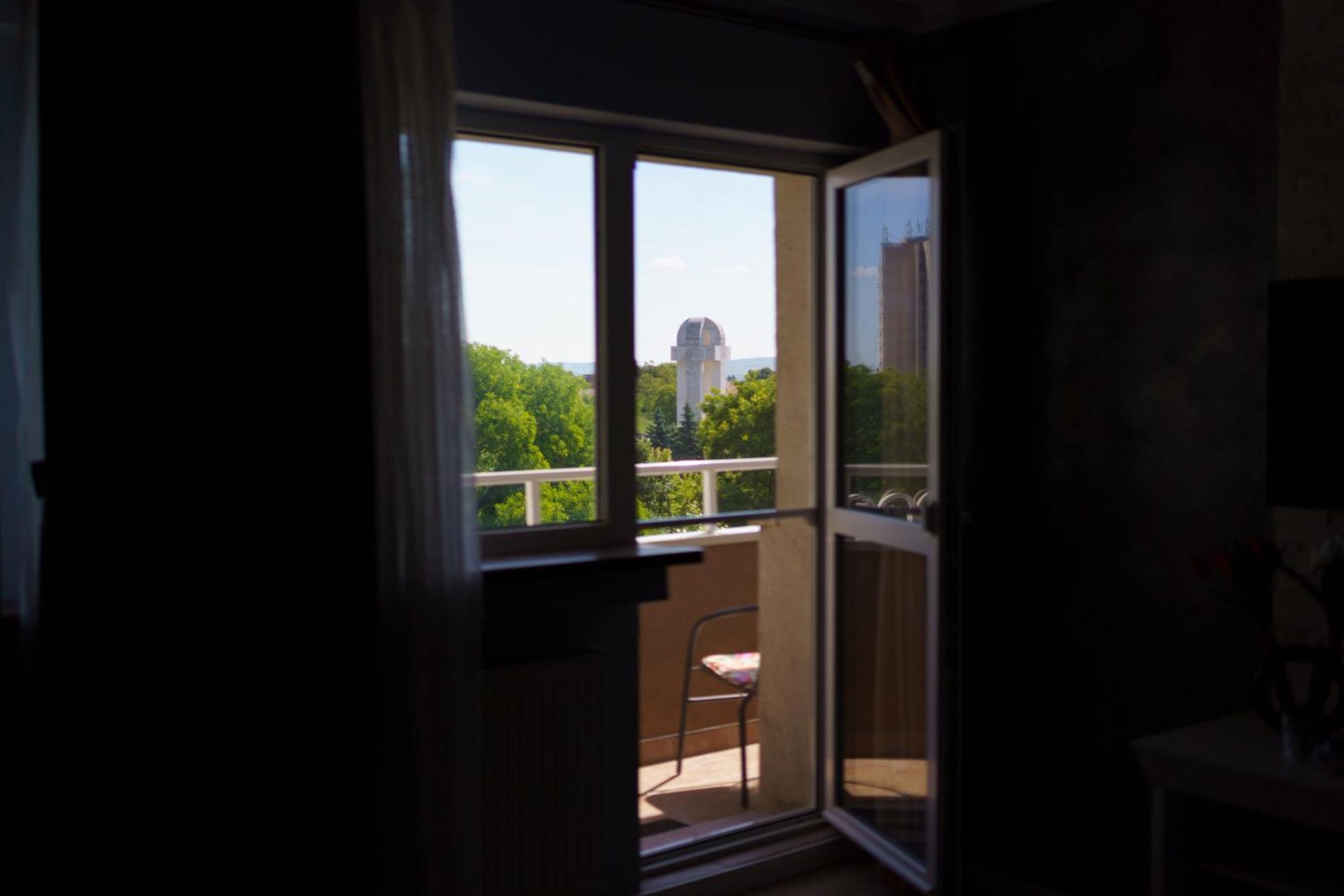 Pasiro Aparthotel Алба-Юлія Екстер'єр фото