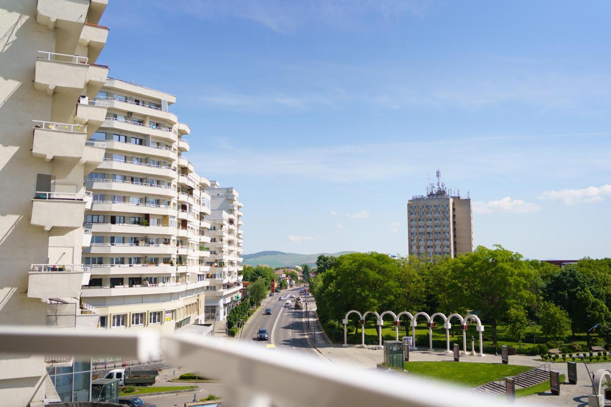Pasiro Aparthotel Алба-Юлія Екстер'єр фото