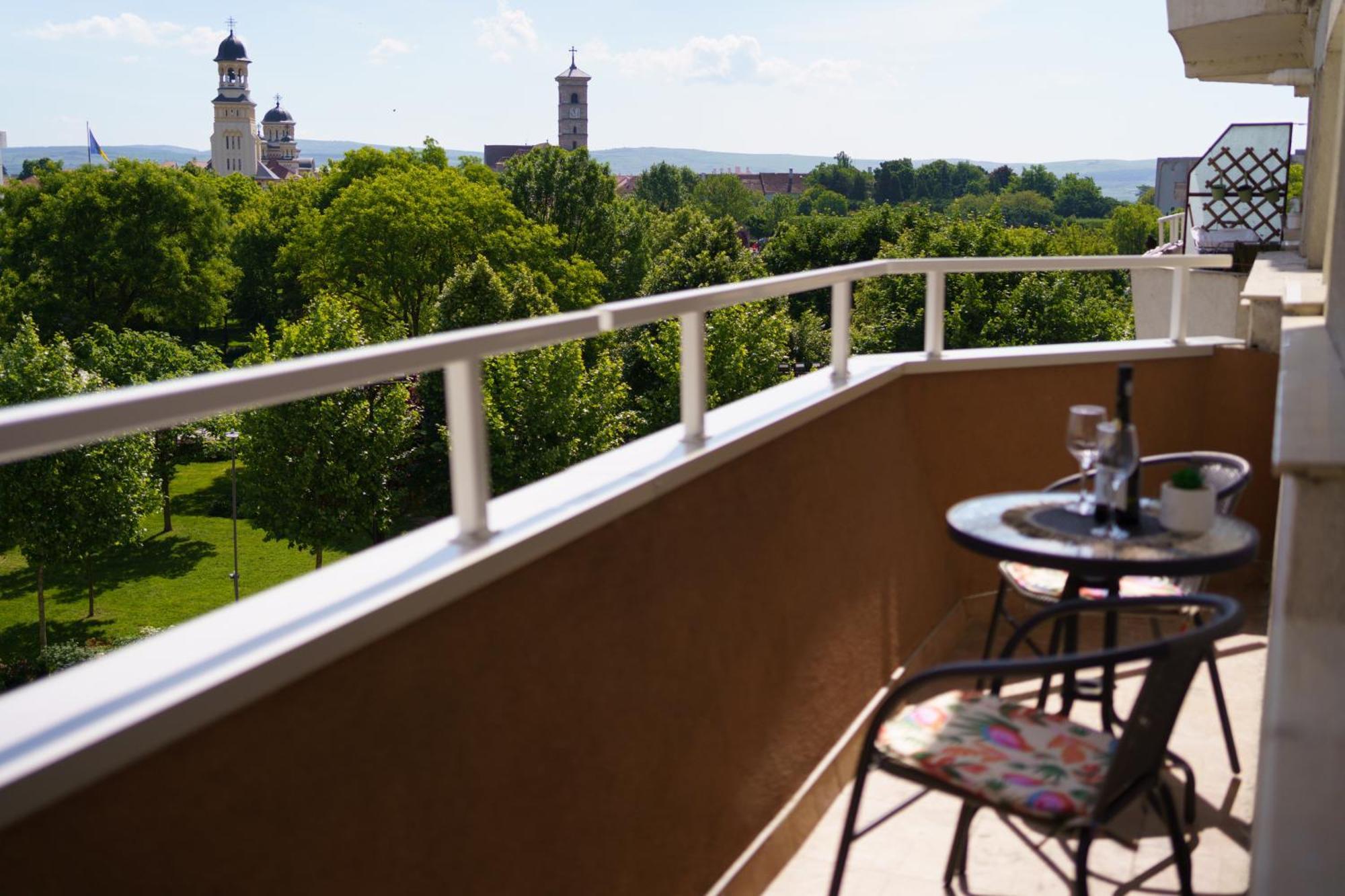 Pasiro Aparthotel Алба-Юлія Екстер'єр фото