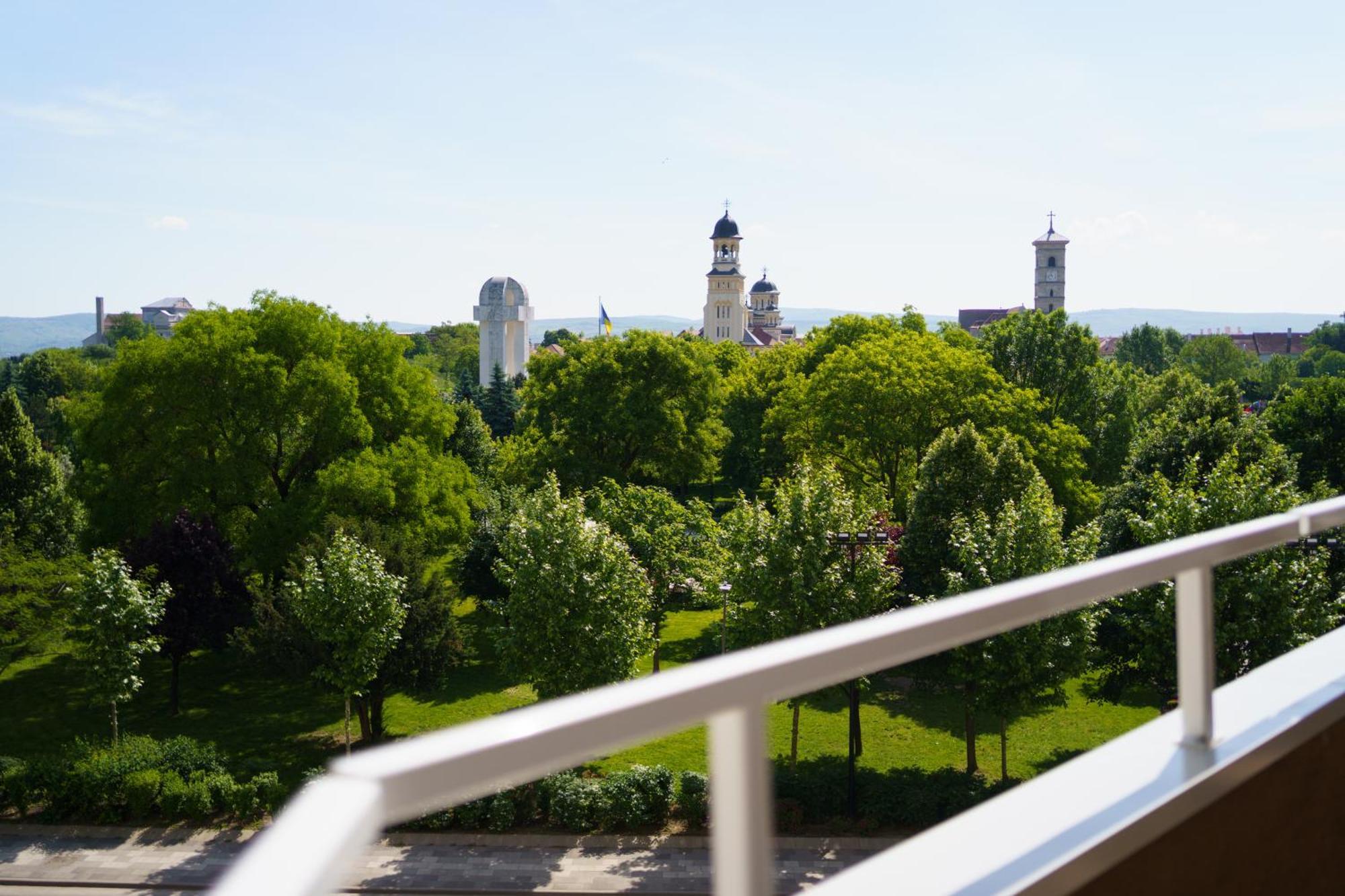 Pasiro Aparthotel Алба-Юлія Екстер'єр фото